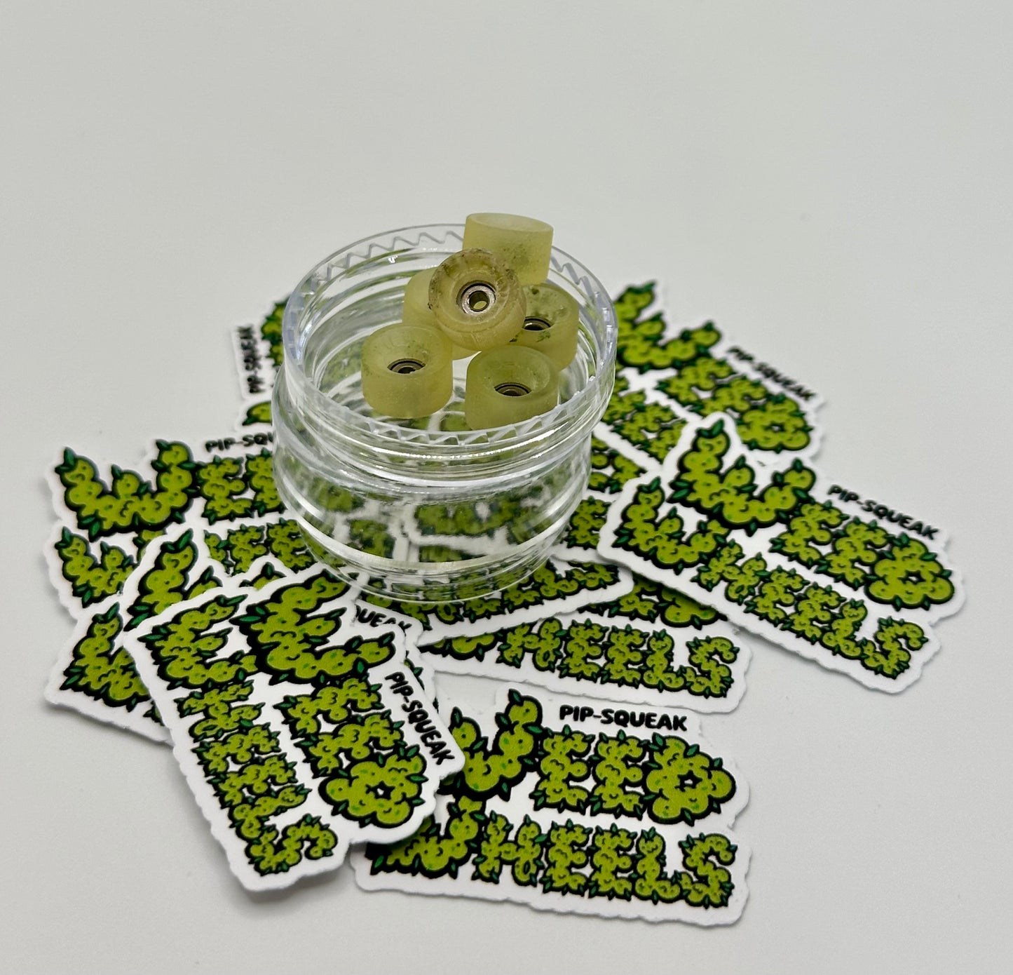 Pip Squeak's Weed Wheels - Classic Clear Bowls